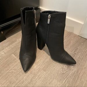 🛍 Qupid 🛍 Black Ankle Booties